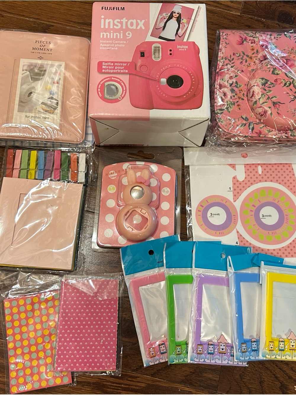 Fujifilm Instax Mini 9 camera bundle